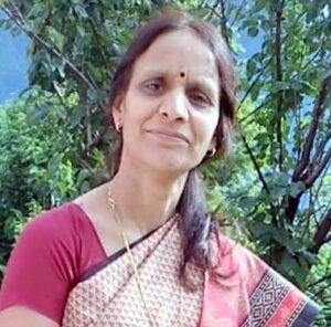 beena benjwal https://www.bolpahadi.in/2021/08/uttarakhand-wonderful-poetic-vision-of-chandrakunwar-bartwal.html